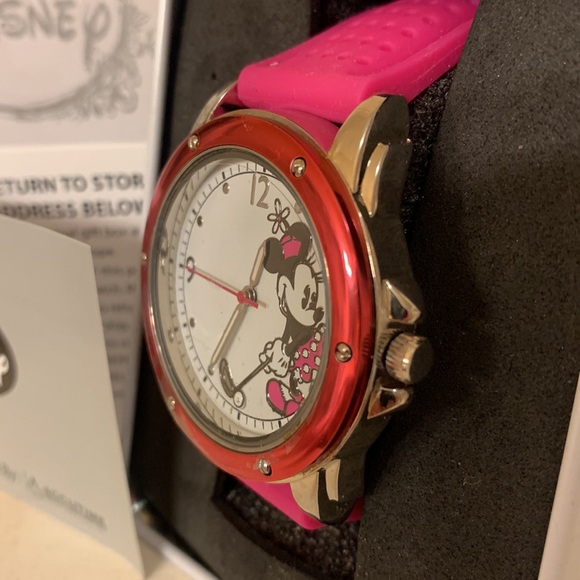 New in Box Minnie Watch Golfing - Picture 3 of 9